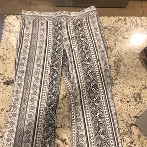 Black and white pattern pants